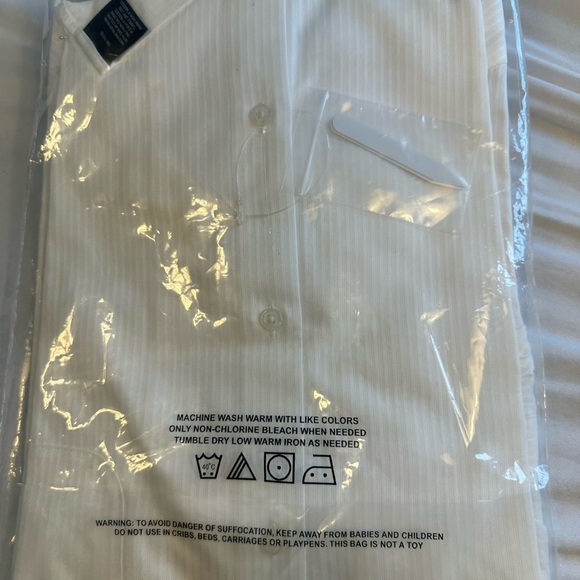 Nicole Miller Classic White Dress Shirt- XL
17—-34/35 in sales package New - Picture 6 of 8